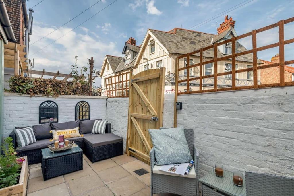 Вилла Austin Terrace Горлстон-он-Си Экстерьер фото